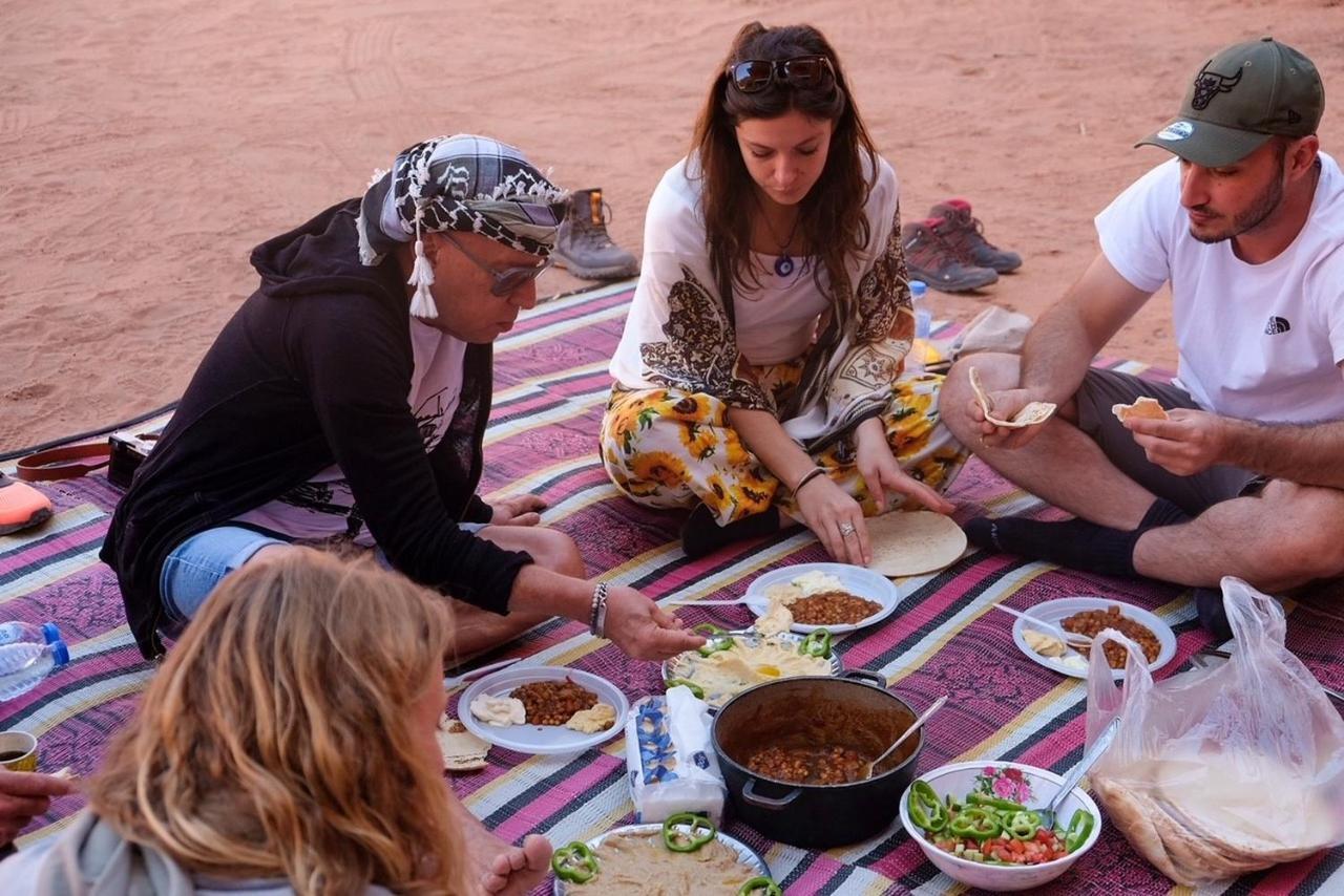 Wadi Rum Bedouin Camp And Desert Tours Luaran gambar